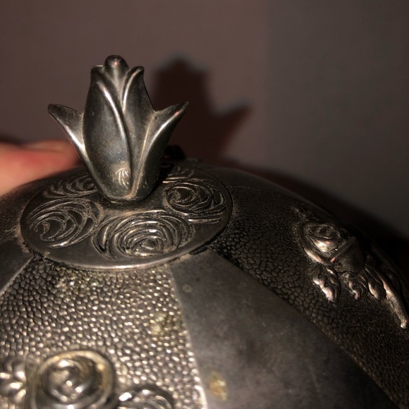 Vintage Silver Jewelry Box with Rose Design, silver plated zinc, Elegance - Picture 3 of 11